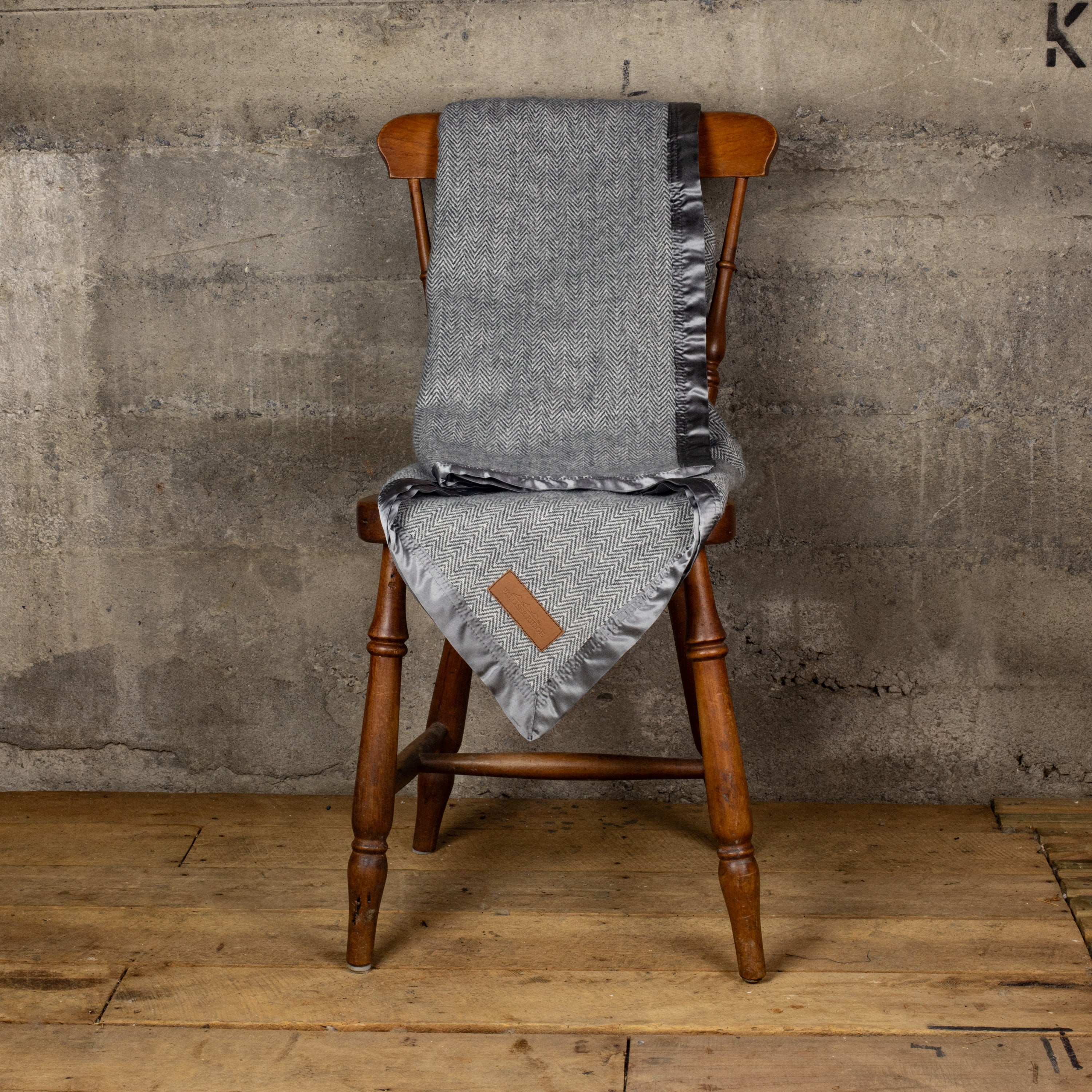 Palliser Ridge Travel Rug + Gift Box - Slate Grey