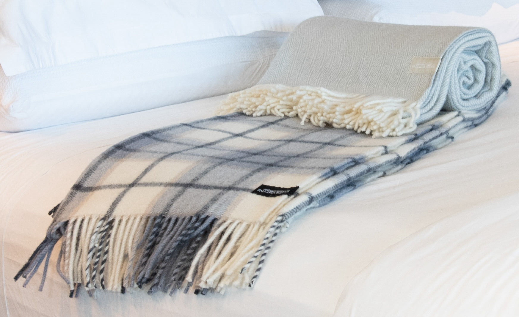 Palliser Ridge - Lambswool Throw Herringbone - Dove Grey