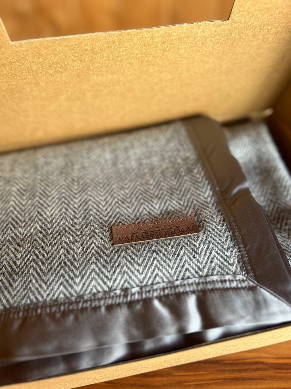 Palliser Ridge Travel Rug + Gift Box - Slate Grey