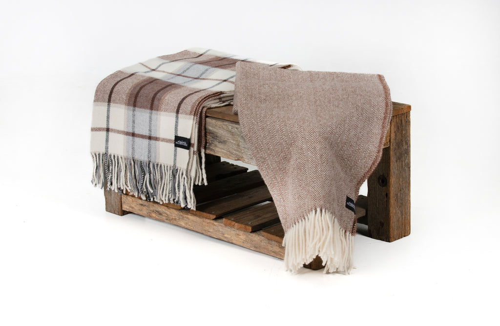 Palliser Ridge - Lambswool Throw Herringbone - Chocolate