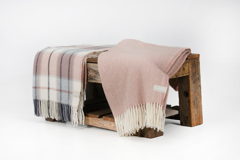 Palliser Ridge - Lambswool Throw Large Twill Check - Blush